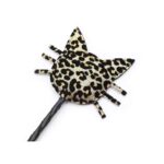 Látigo Bondage Animal Print - Estilo y Control para Juegos Adultos - Imagen 2